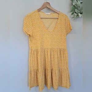 Lush Women's Yellow Floral V-neck Short Sleeve Dress Size M